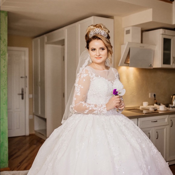 🔥Gorgeous 🔥Wedding dress size 10 - Picture 5 of 9